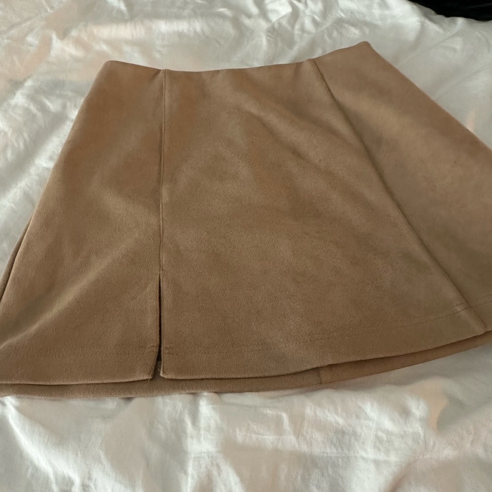 Elegant Tan Women's Skirt